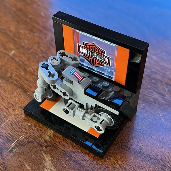 Harley-Davidson Mini Lego Motorcycle - Completely Assembled! - Picture 3 of 7